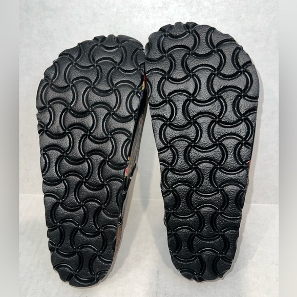 CALCEO NWOT Vegan Comfort Clogs in Black Rose Floral 🌹 - Picture 6 of 11